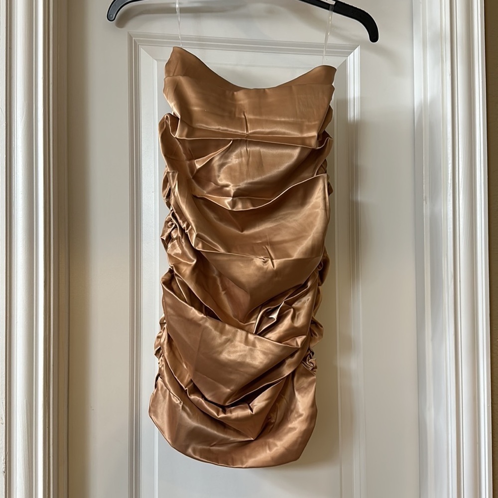 Naked Wardrobe The Statement Champagne (goldish) color Dress size Small‎ NWT